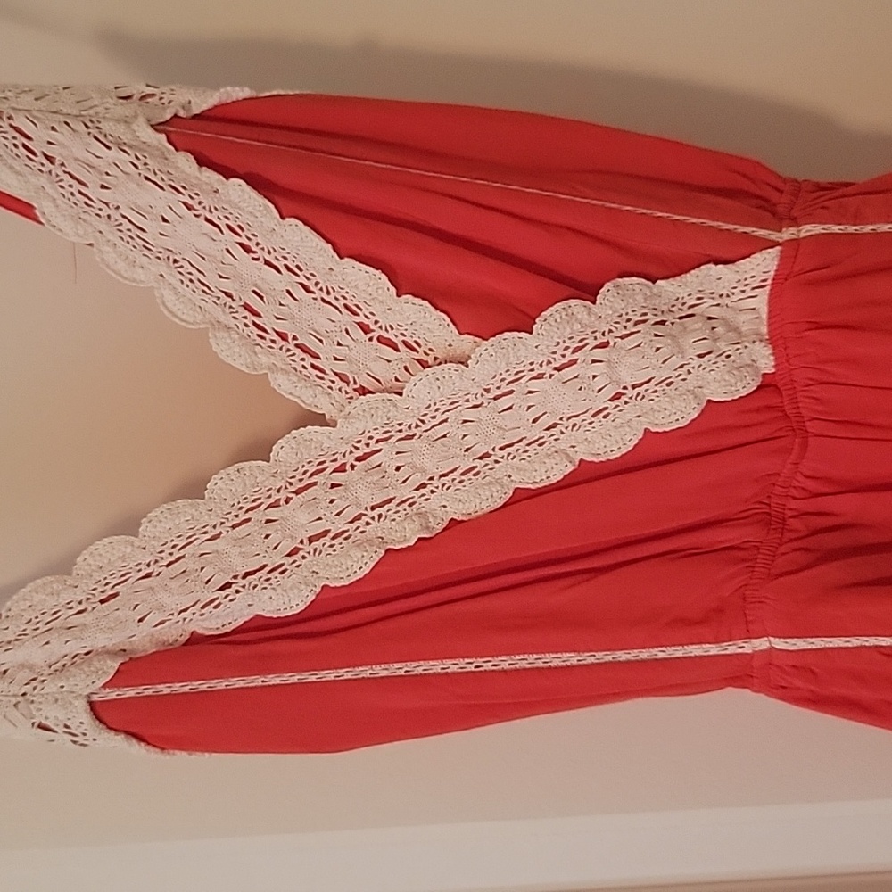 Cute Backless Romper - Picture 2 of 4
